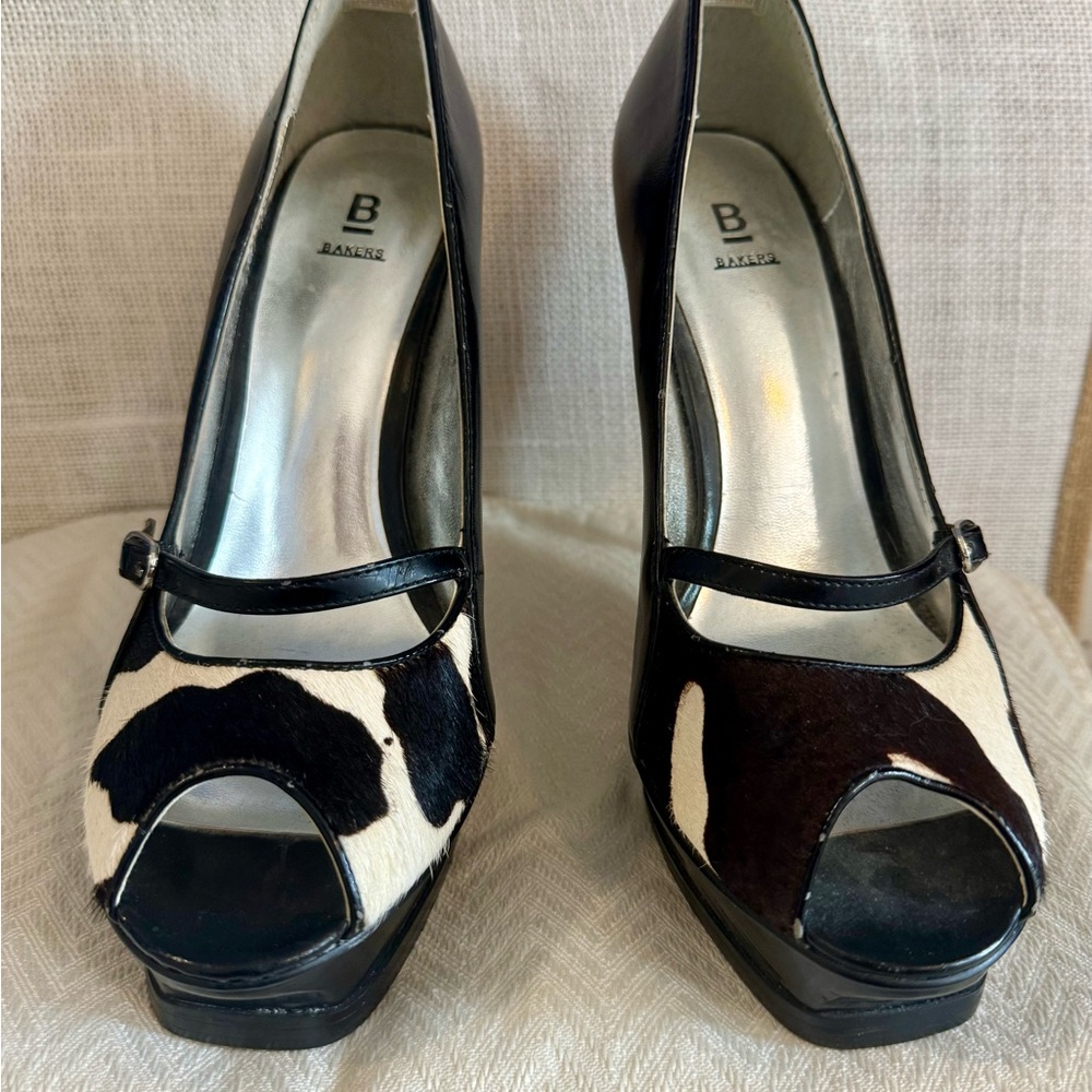 Bakers Black and White Peep Toe Heels